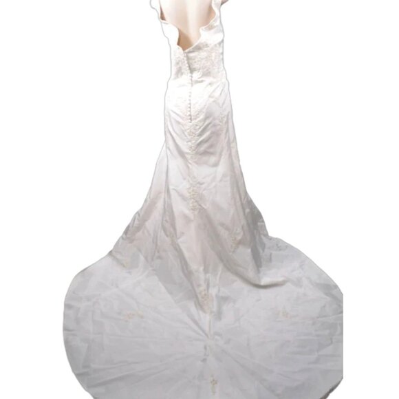 VII Collection Bridal Gown New - Picture 3 of 5